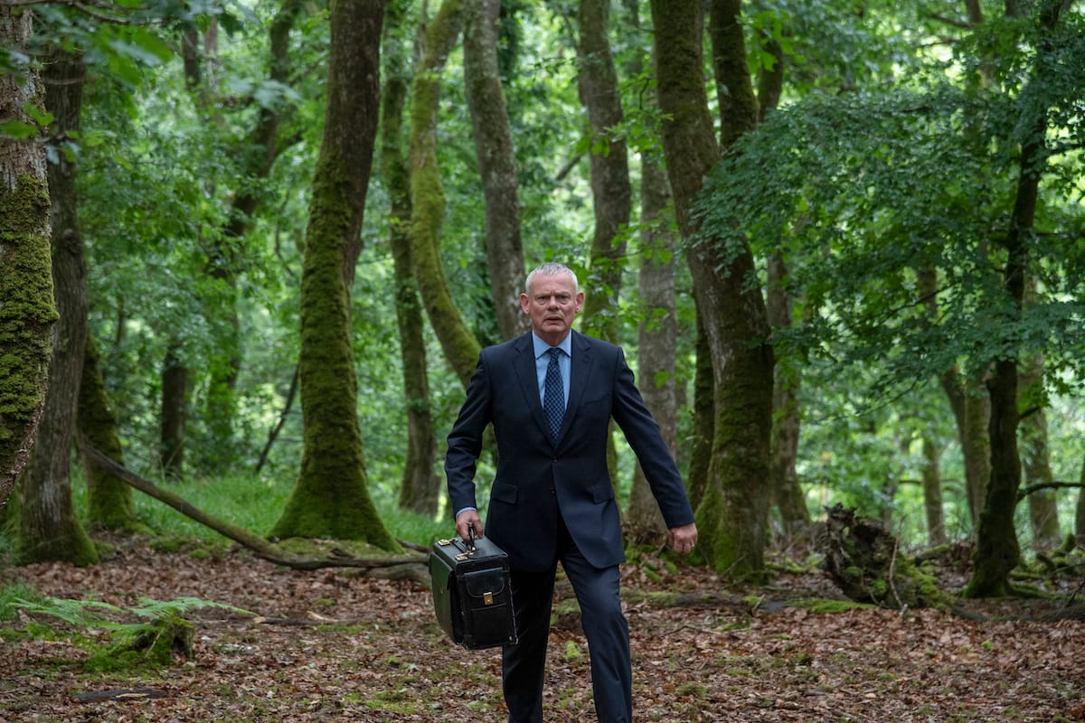 Martin Clues in "Doc Martin"