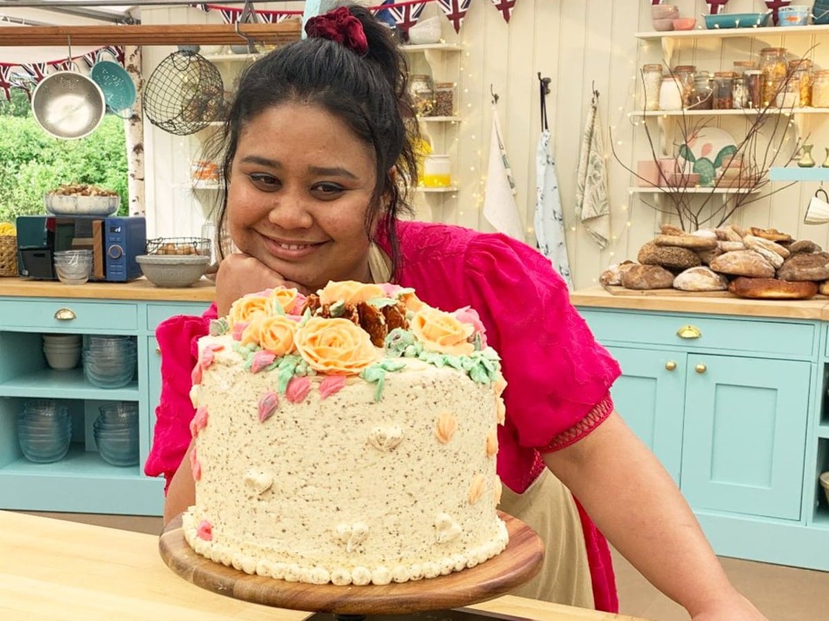 The Great British Baking Show Collection 10, Mexican Week, Syabira's Sweetcorn &amp; Cinnamon Tres Leches Showstopper Cake