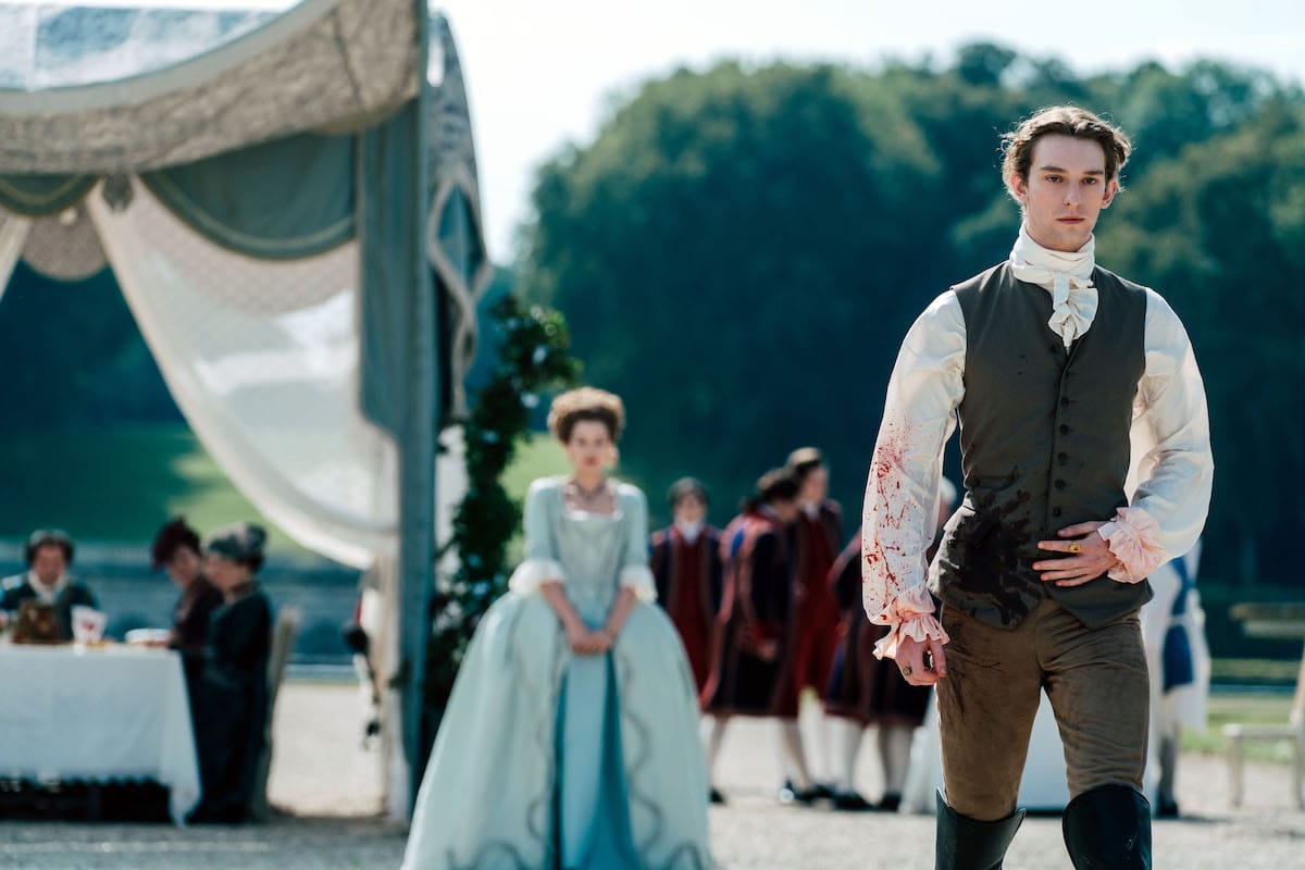 Emilia Schüle and Louis Cunningham in "Marie Antoinette"