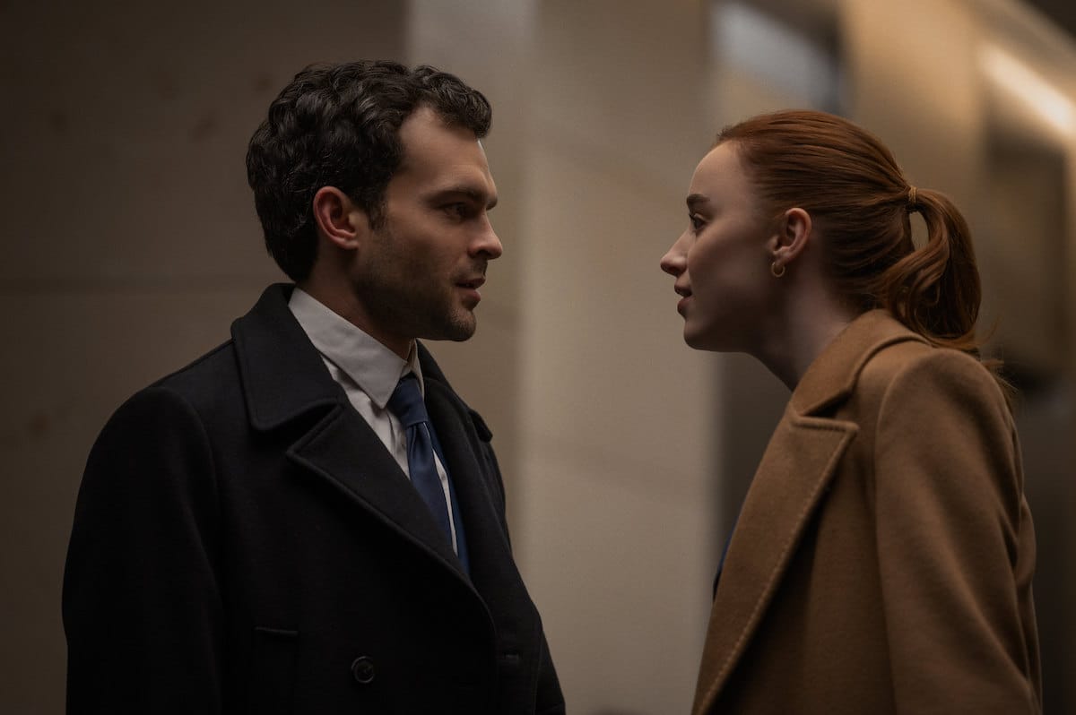 Phoebe Dynevor and Alden Ehrenreich in "Fair Play"