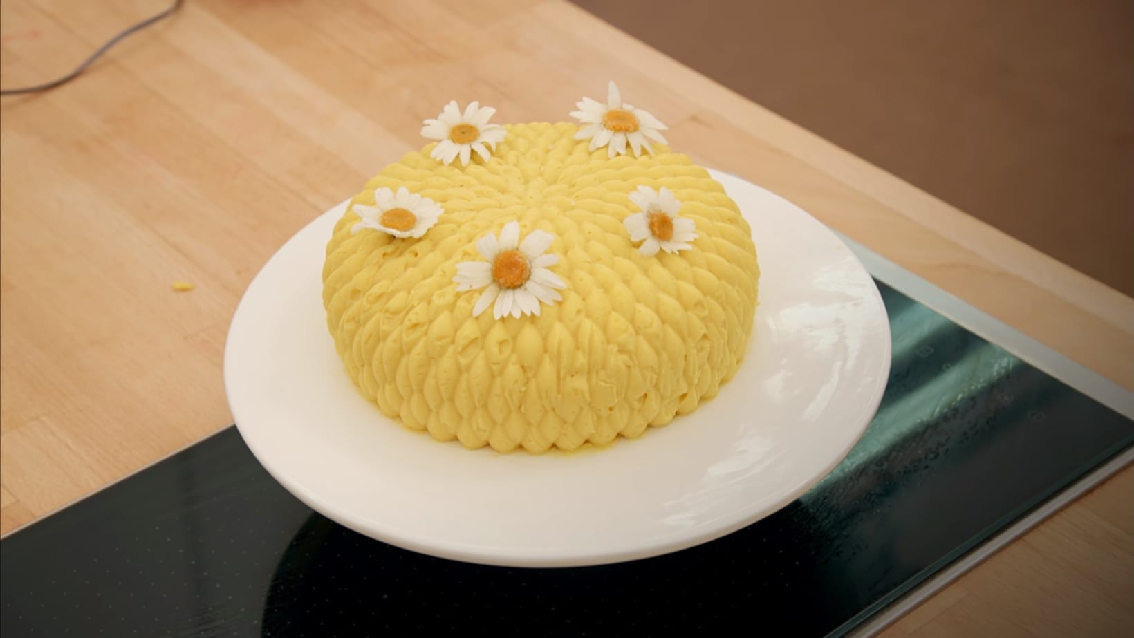 Cristy’s Elderflower, Strawberry &amp; Rhubarb Showstopper from 'The Great British Baking Show' Season 14's&nbsp;Botanical Week