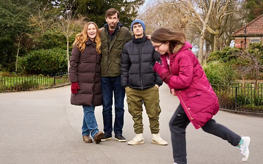 Emily (Jessica Hynes), Simon (David Tennant), Ben (Edan Hayhurst), and Rosie (Miley Locke).