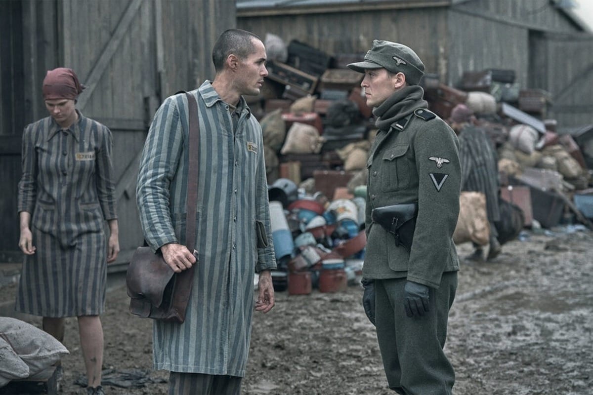 Lali Sokolov (Jonah Hauer-King) & Nazi Officer Stefan Baretzki (Jonas Nay).