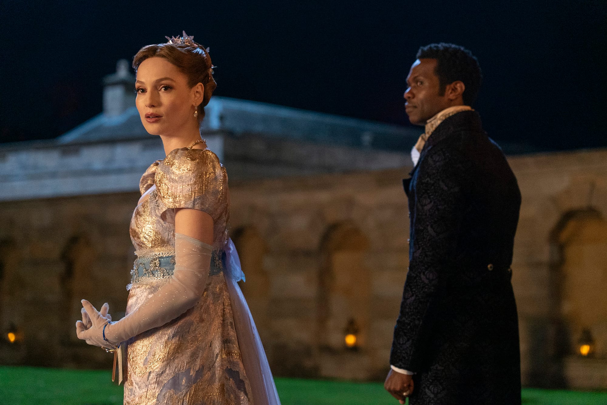 Hannah Dodd as Francesca Bridgerton, Victor Alli as John Stirling in Bridgerton Season 3