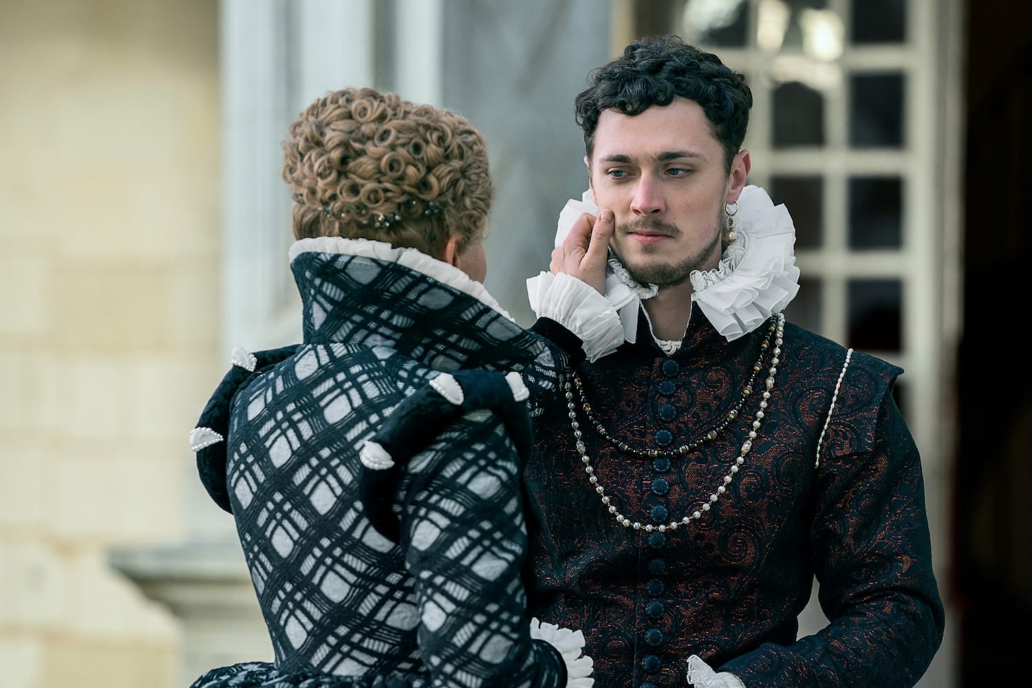 Diane de Poitiers (Ludivine Sagnier) advises Catherine's son Anjou (Stanley Morgan).