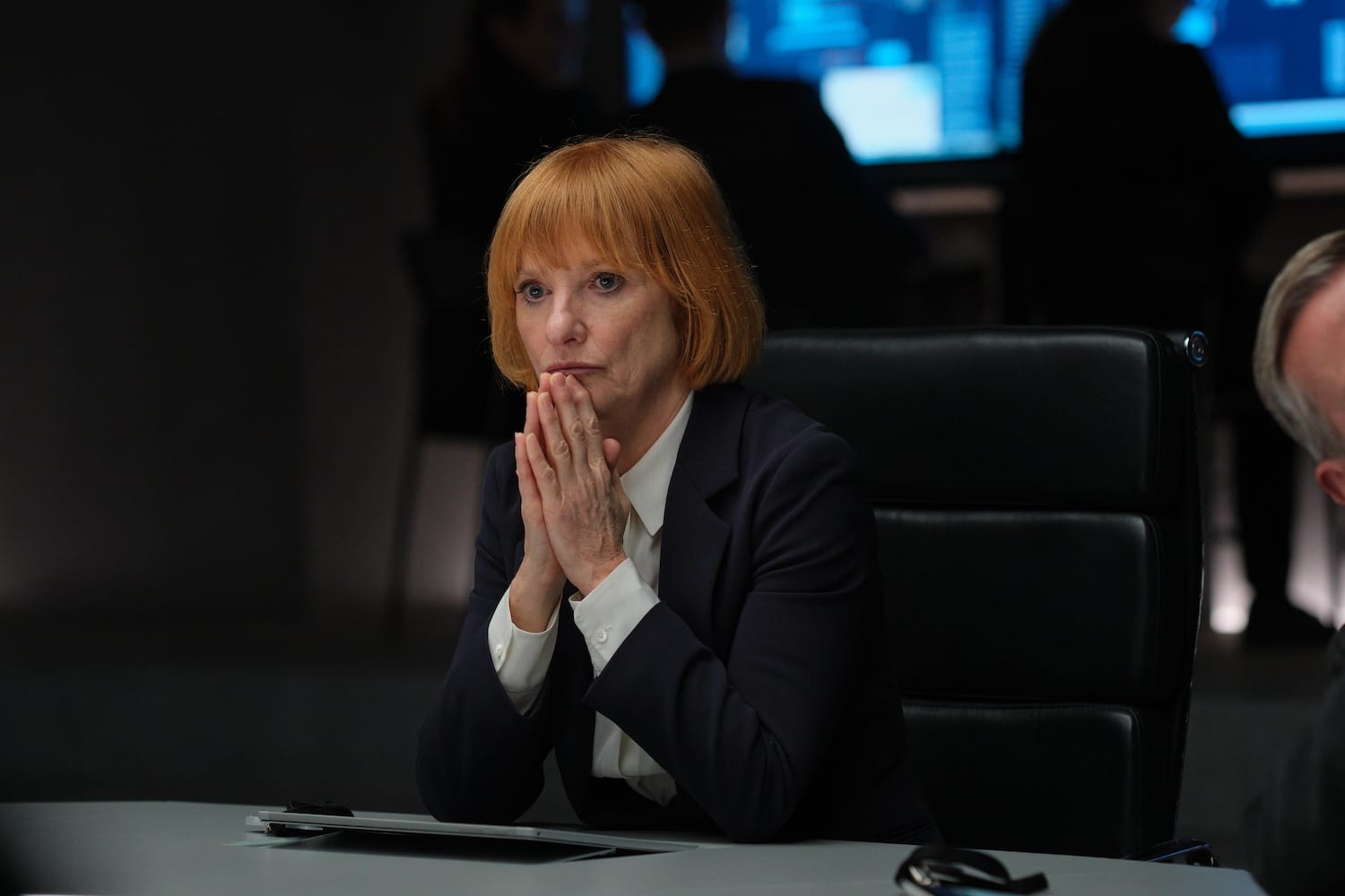 Victoria Dalton (Jane Horrocks.