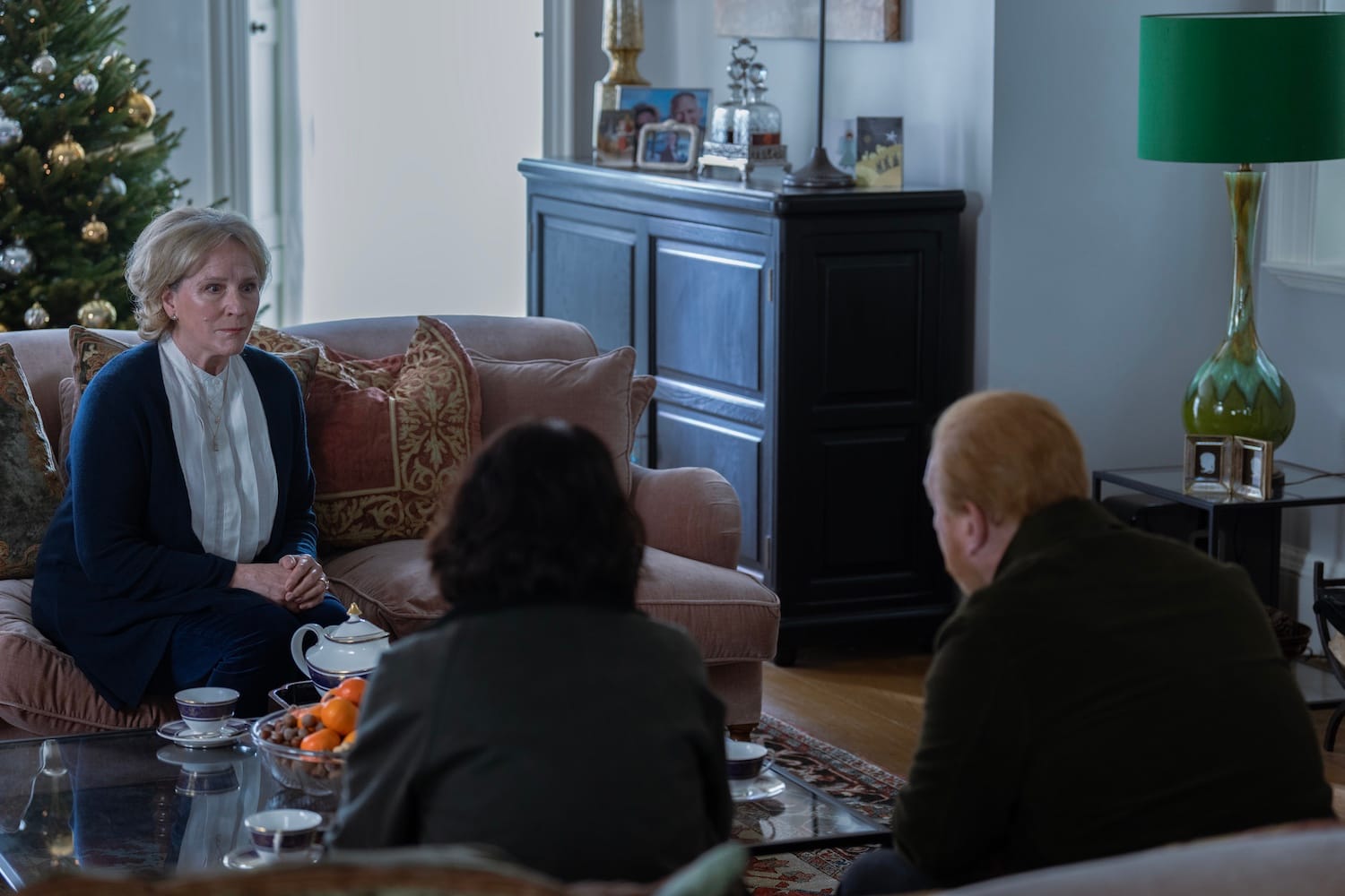 Layla Walsh (Vanessa Emme) and DI Max Arnold (Adrian Scarborough) interview Hilary Carmichael (Penny Downie).