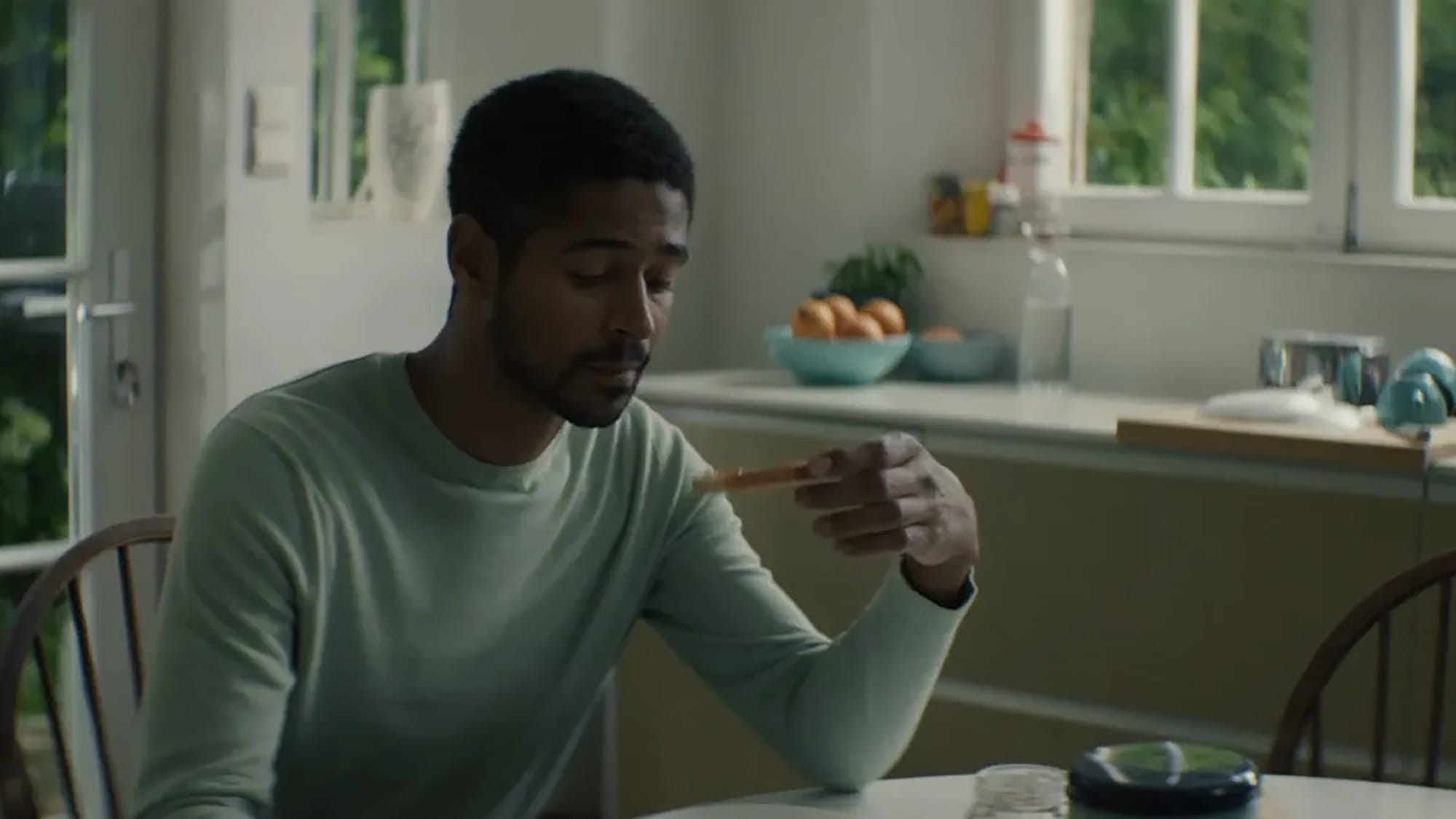 Alfred Enoch as Pete in 'The Couple Next Door' Season 1