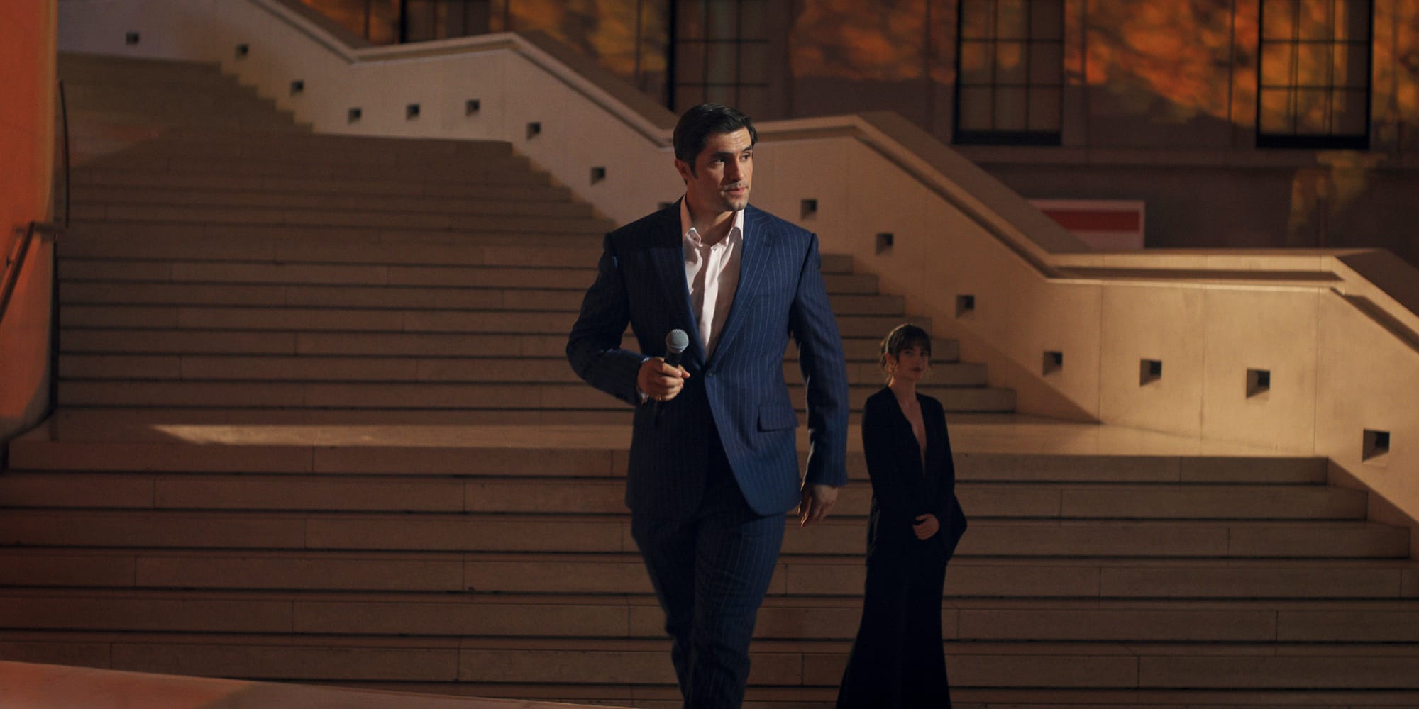 Phil Dunster as Quinn and Millie Brady as Eliza in 'Surface' Season 2