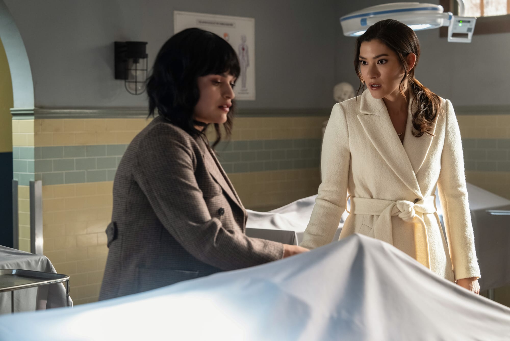 Eve Harlow as Dr. Ingrid Derian and Inga Schlingmann as Dr. Sasha Lubbock in 'Watson' Season 1