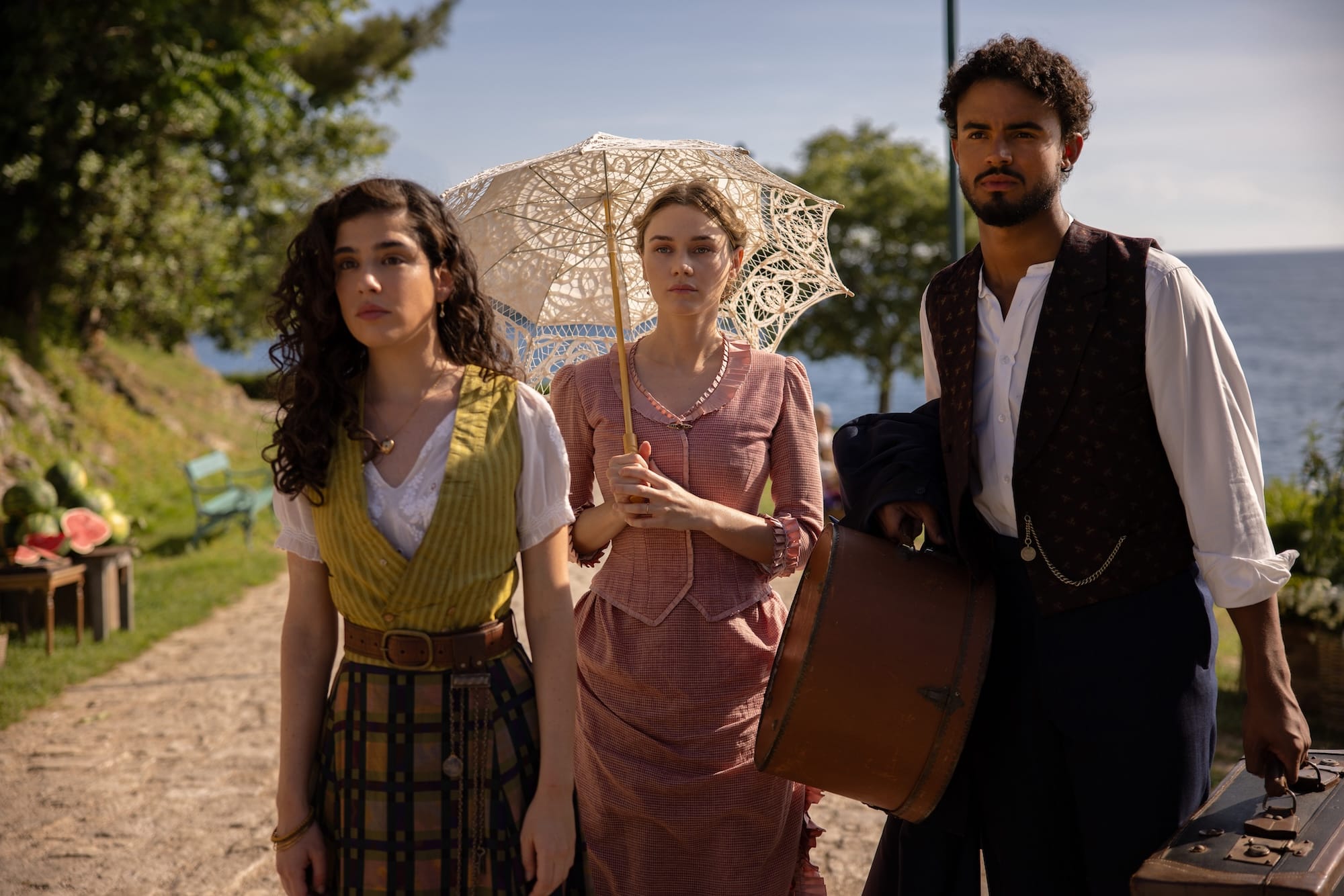 &nbsp;Grace Ambrose, Imogen Waterhouse and Matthew Broome in "The Buccaneers" Season 2