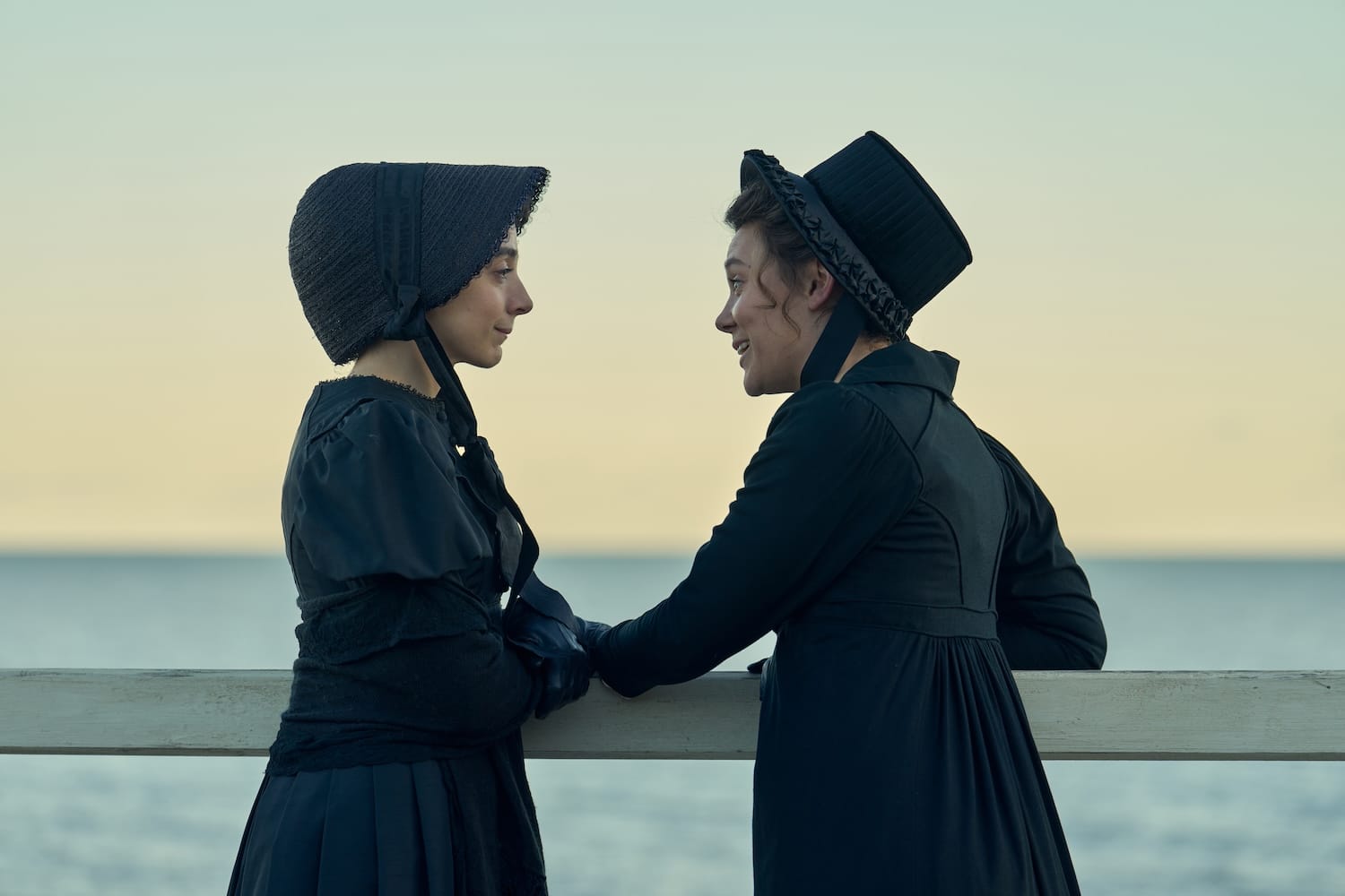  Synnøve Karlsen and Patsy Ferran in "Miss Austen"