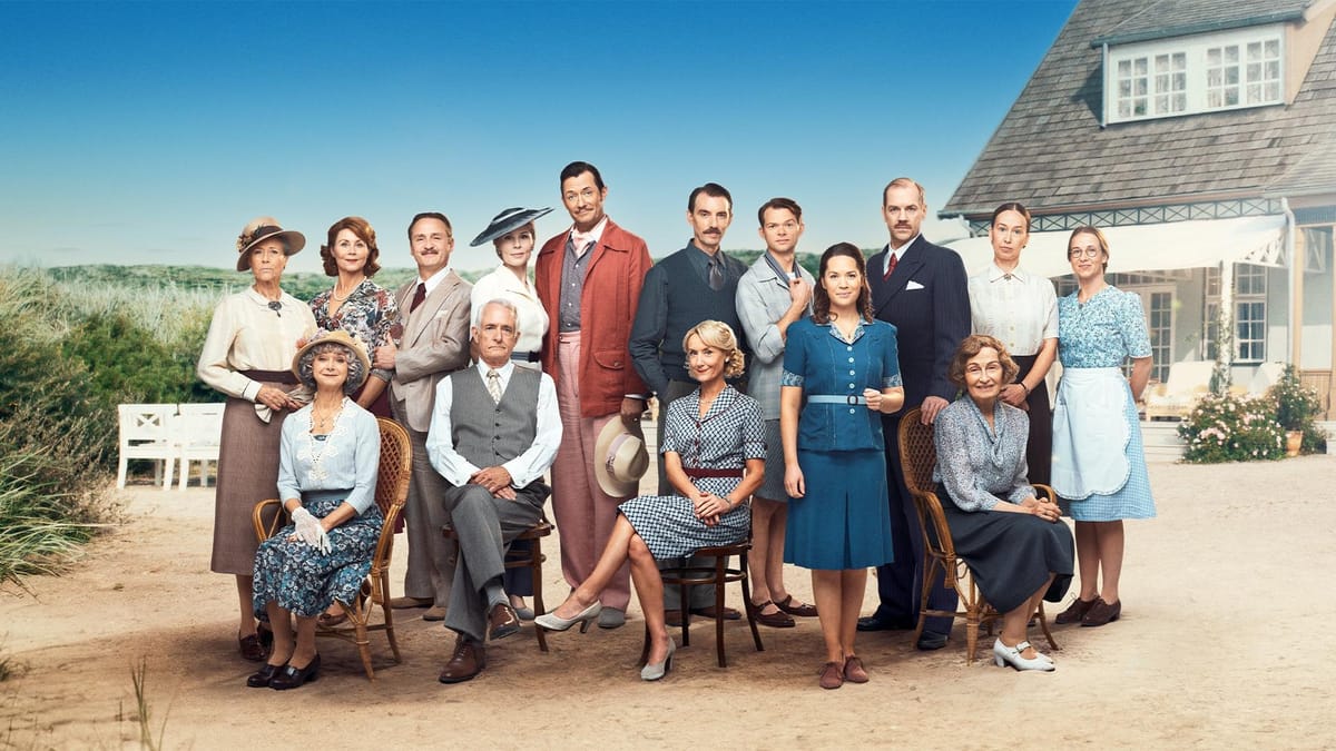 All the Reasons To Watch 'Seaside Hotel' This Summer