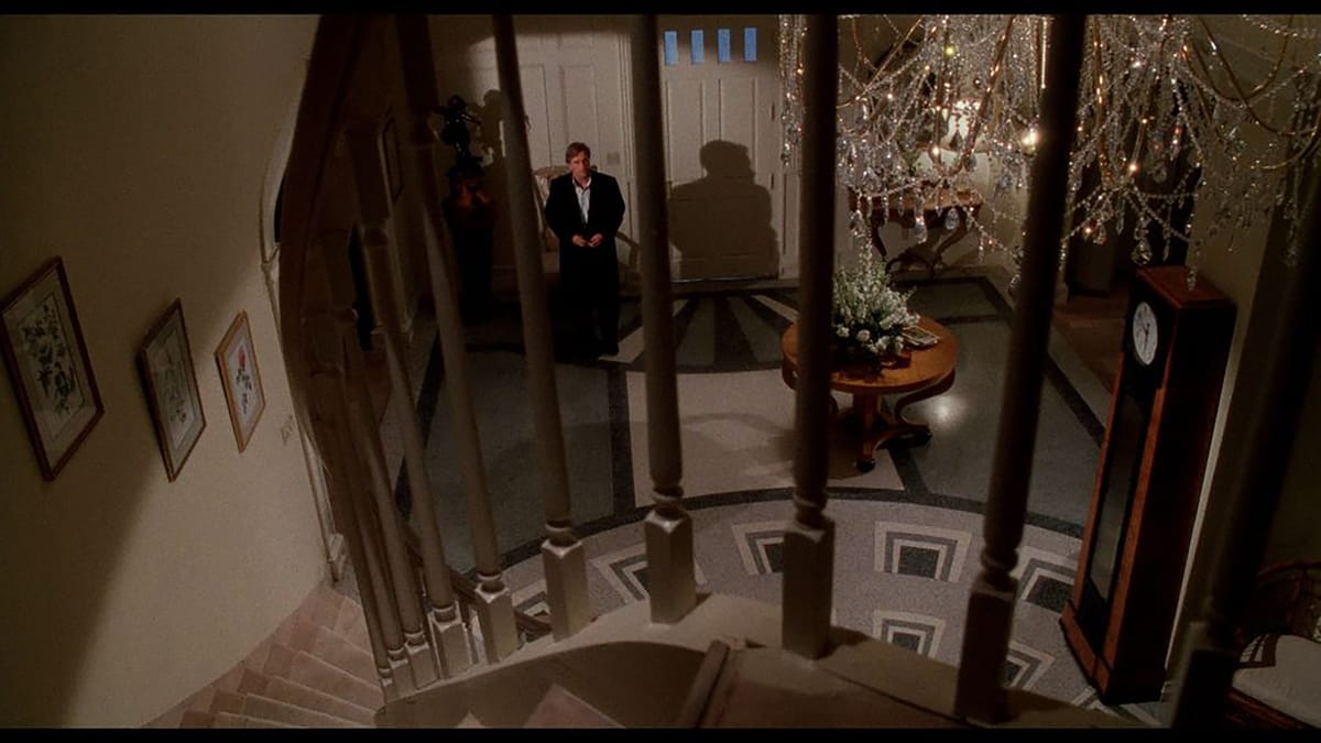 'War of the Roses' Remake Will Bloom in August