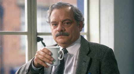 Dated or Delightful? ‘A Touch of Frost’