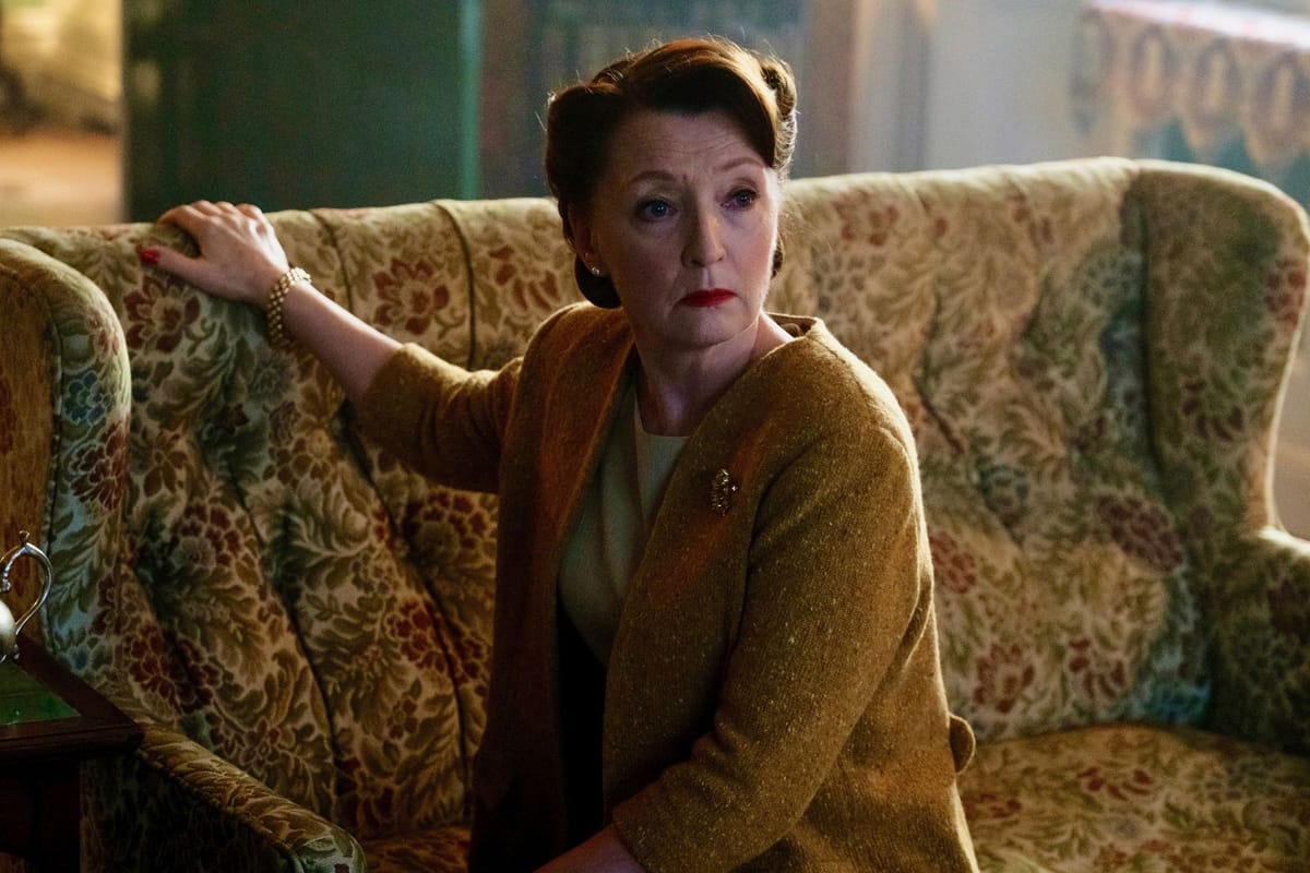 Lesley Manville to Star In New PBS Mystery 'Magpie Murders'