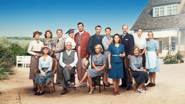 All the Reasons To Watch 'Seaside Hotel' This Summer