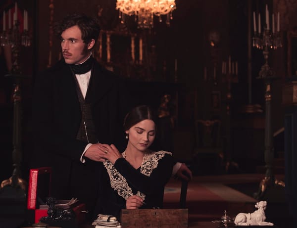Get Your First Look at the ‘Victoria’ Christmas Special